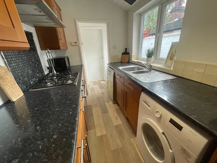 Smart 4 Bed Terraced House // Jul 2026 - Image 4